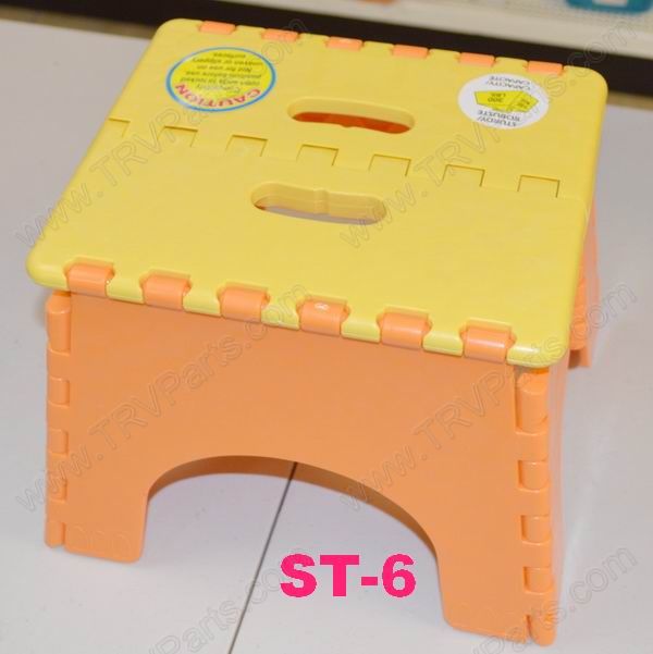 B&R PLASTICS Foldz Step Stool 9 in sku1579 - Click Image to Close